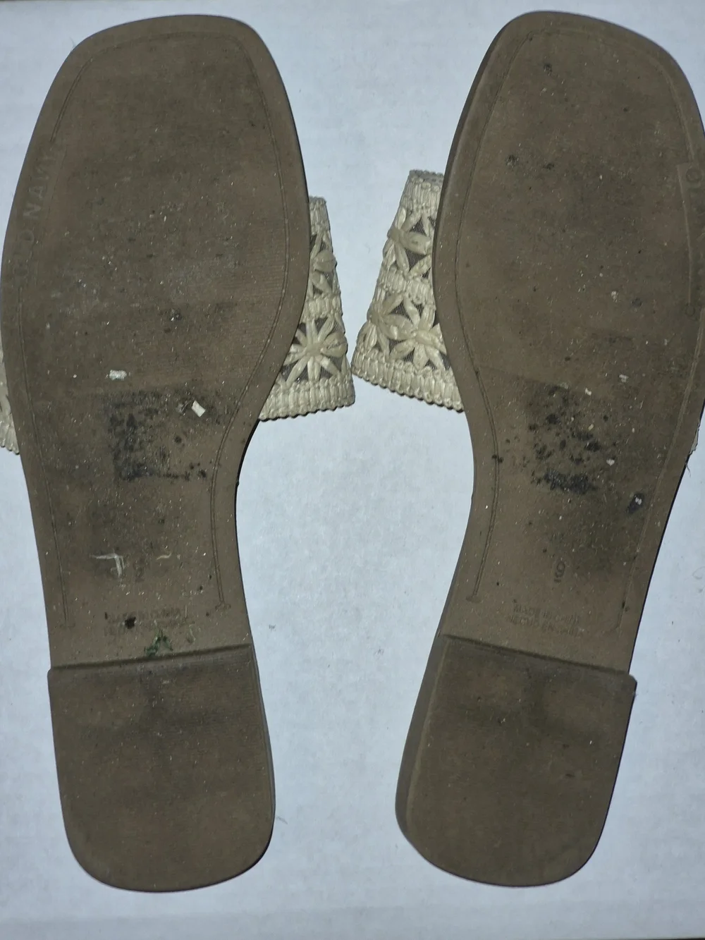Old Navy Women's Tan Woven Slide Sandals